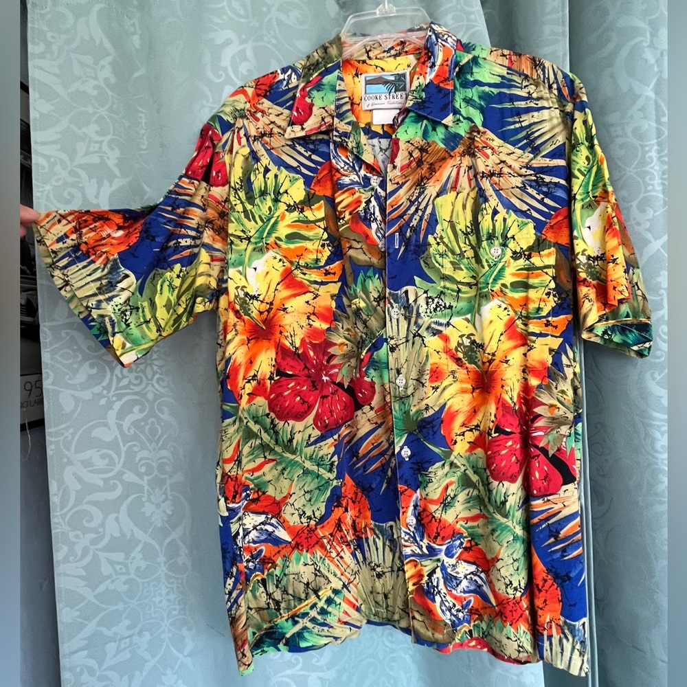 Vintage Hawaiian Aloha Men’s 80s colors Shirt